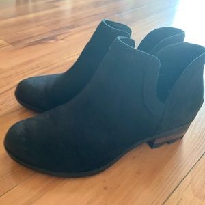 Sorel Lolla Cut Out Bootie